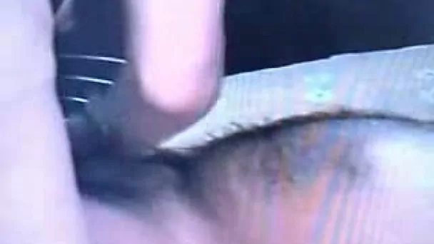 BBW Mexican hooker gives me stunning handjob for fifty pesos