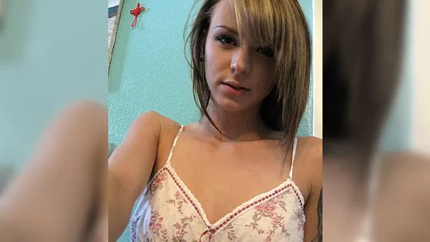 Beautiful Kourtney Scarlett Masturbating Pussy With A Dildo