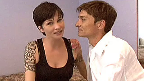 Tattoed amateur girlfriend sucks and fucks at home