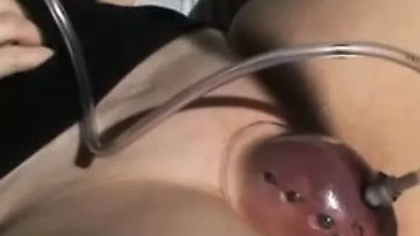 Homemade pussy pumping session with my white housewife