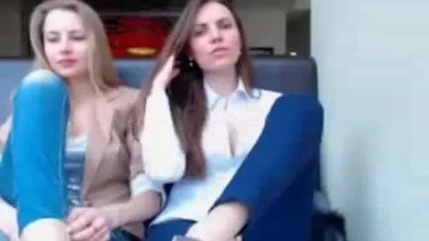 Me and my GF flash our bodies during a private webcam show