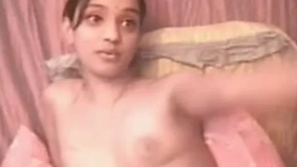 Amateur Indian babe shows her tits and pussy for the webcam