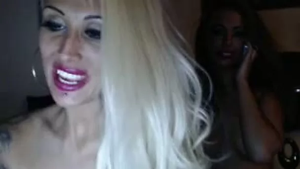 Eating my tattooed blonde GF's pussy in lesbian webcam scene