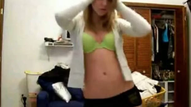 Curvy and fresh blonde hot girl poledancing on webcam