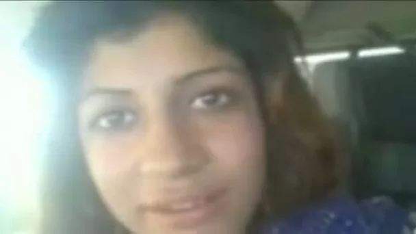 Indian chubby prostitute in my car flashes her boobies