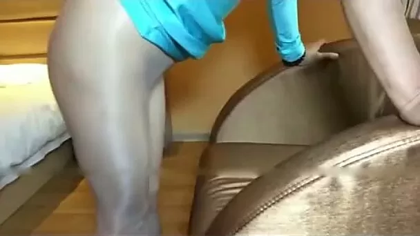 Insanely horny chick gets fucked in missionary position