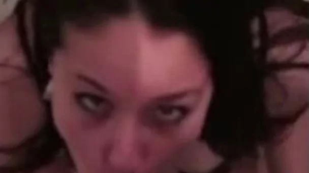My bewitchingly gorgeous girlfriend knows how to give a good blowjob