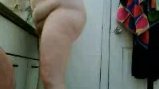Peeking on my phat BBW wife drying her hairy cunt and fat belly