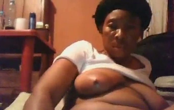 Nigerian chuby lady cheating on skype