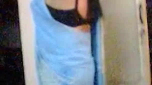 Homemade solo with Indian mom exposing her chubby body