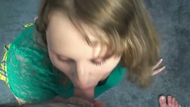 Chunky tattooed woman enjoys sucking a prick in POV clip