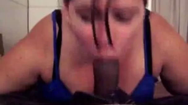 Hot mom forgets about everything in the world while sucking my BBC