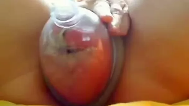 How to use pussy pump and banana for maximum self pleasure