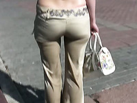 Creme shade pants of a Russian amateur chick are all wet