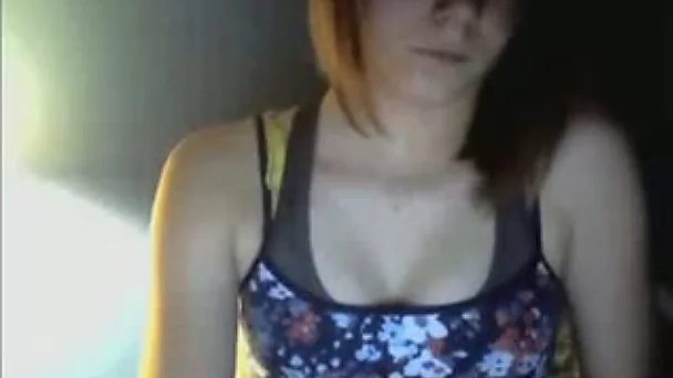This chick has no idea how much she turns on her online viewers
