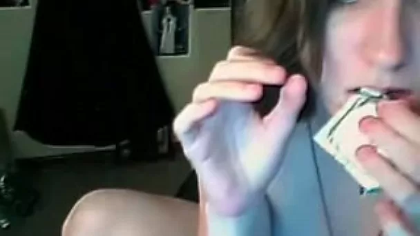 White cute teen bitch wants to masturbate with banana