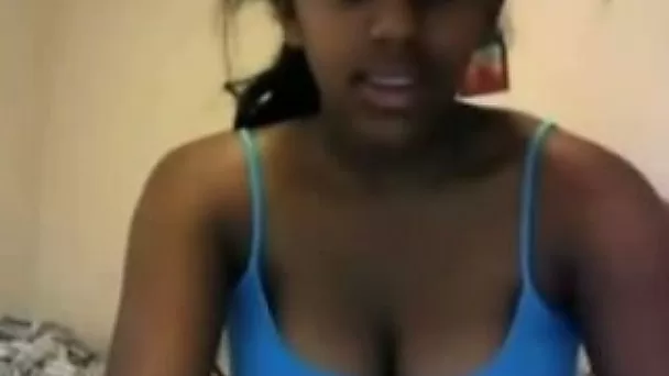 Beautiful chocolate girl on webcam flashes all she's got