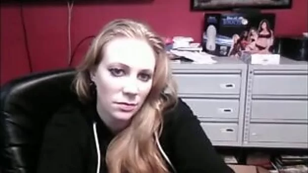 Perverted pale slutty webcam hottie plays with her titties for me