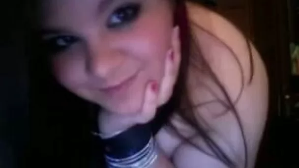 Cute chubby chick  fucks her fat twat on a web camera