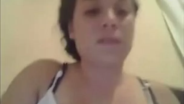 Thick and chunky white latina girl tries to seduce me
