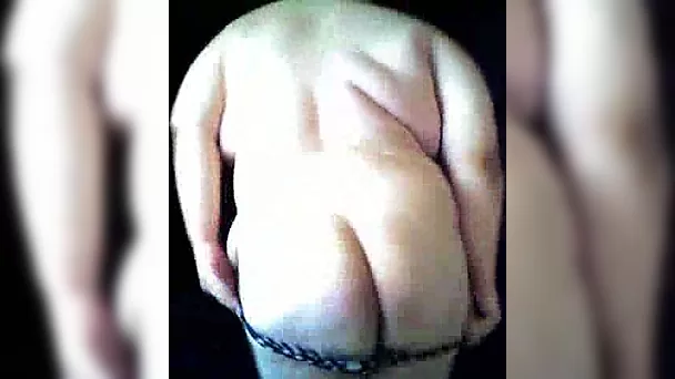 Obese BBW webcam mommy twerks her giant ass with pleasure
