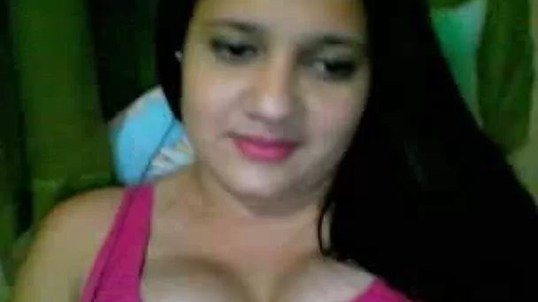 Stunning long haired cam girl wanna show me her big boobies