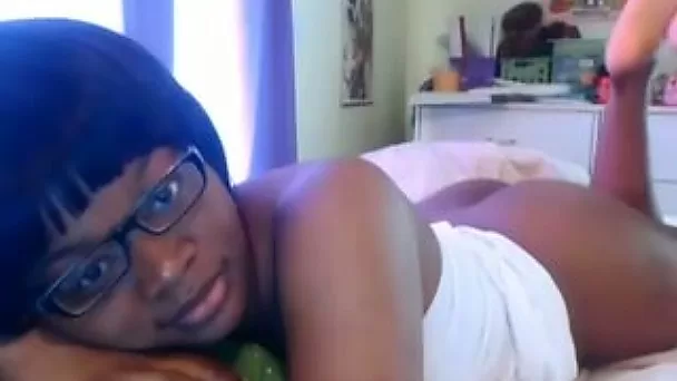 My buddy's hilarious dark skinned nerdy GF flashes her cunt at home