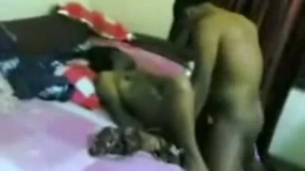 Dark skinned amateur buddy properly fucks wet pussy of his GF
