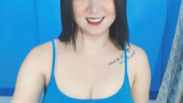 Beautiful shemale self sucker