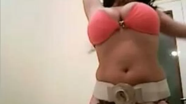 Juicy Indian hot girl on webcam wants to show off and masturbate