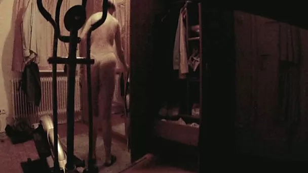 I love watching my big breasted girlfriend get dressed