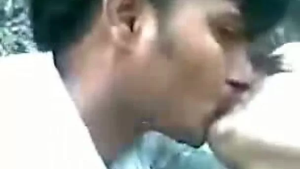 Adorable amateur busty wife doesn't mind having sex