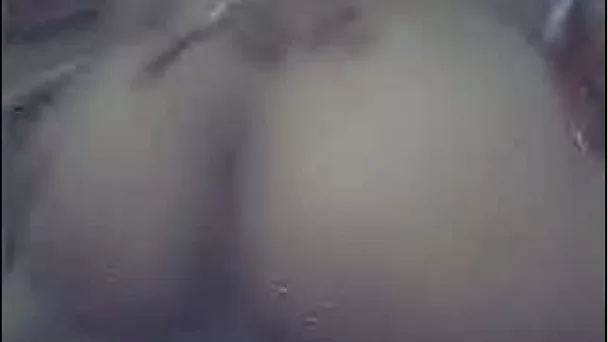 Dude bangs his fresh wife and cums on her belly on cam