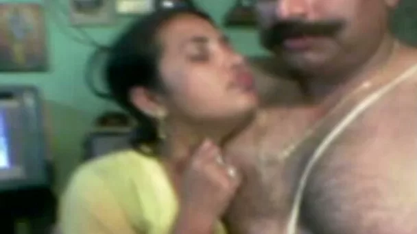 Chubby dark skinned Desi wifey gets hammered from behind by hubby