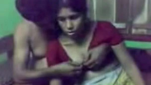 Amateur young Mumbai girl and her boyfriend on webcam