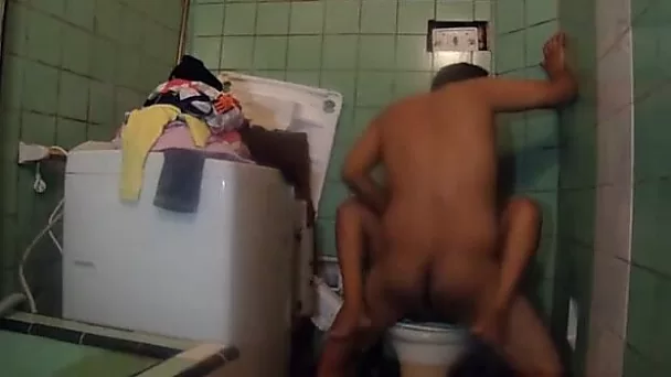 Passionate dirty sex session of norhtindian girl in the bathroom