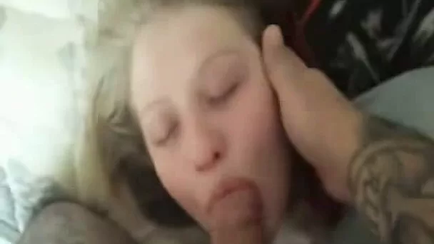 Teen deepthraots and receives a facial