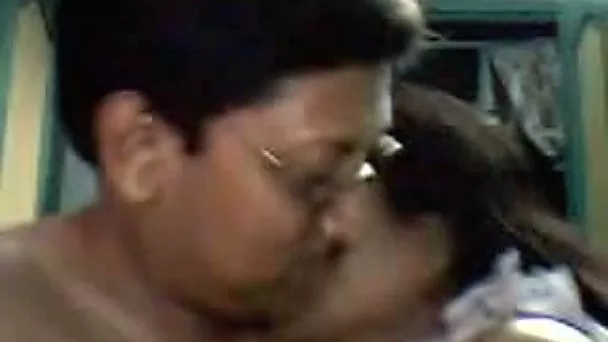 Amateur mature guy sucking on big boobies of his Bengali wife