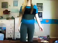 Bootyful seductive amateur blonde webcam gal brags of her curves