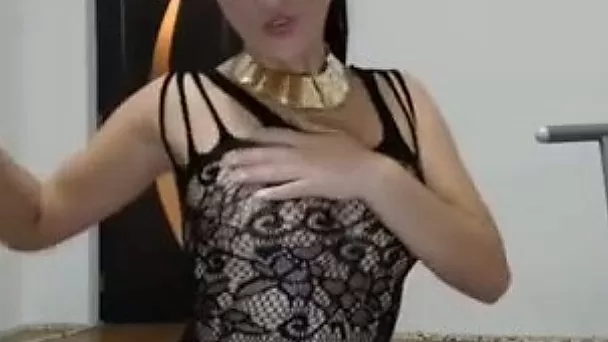 Exquisite spanky big whit ebooty in torn fishnets on webcam