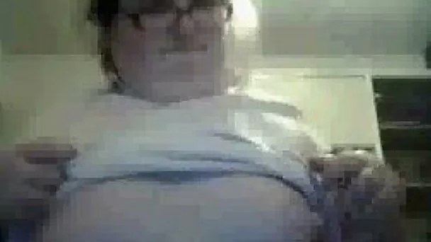 BBW retarded webcam teen shows her pale skin tits for free