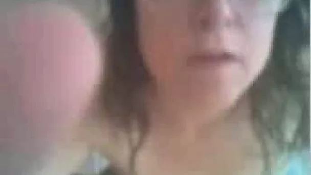 Skinny mature brunette lady naked with hairy pussy on the webcam