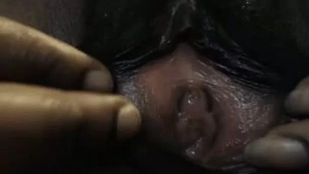 Black webcam chick showed me her pinks slit hidden under dark pussy lips