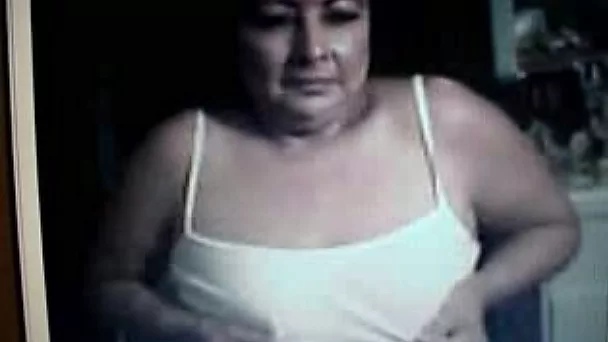 Horny mature housewife showed me her cunt on webcam
