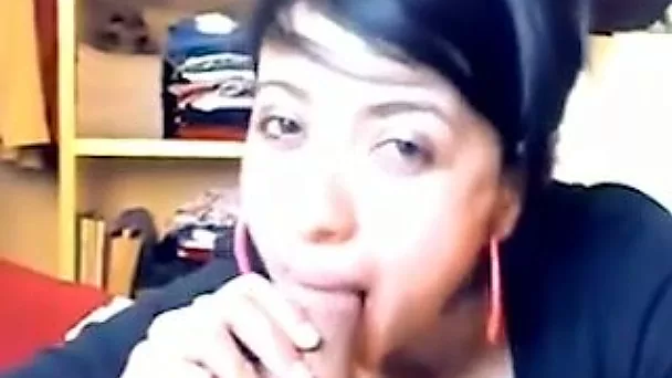 Thirsty Turkish girlfriend sucking my dick deepthroat
