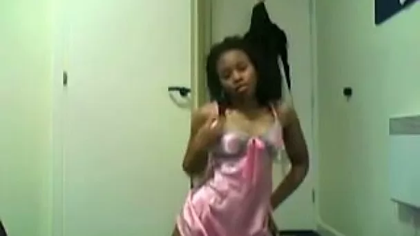 Lovely ebony babe showing me her killer body on webcam