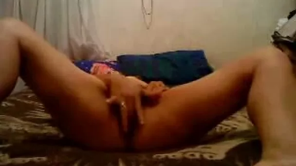 Latina webcam gal got busy with fingering her own hairy pussy for me