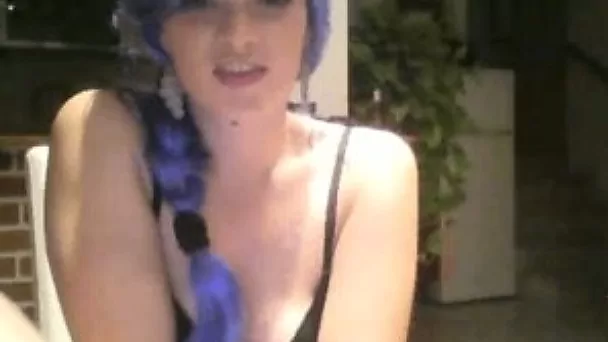 Purple haired buxom web cam beauty fingerfucked her own pussy on floor