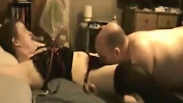 My aged wifey loves it when I lick her big pussy and drill it