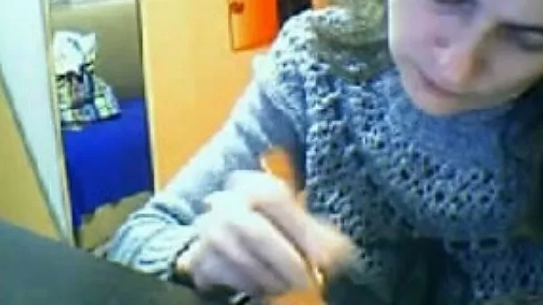 Kinky webcam bitch flashed her belly only on webcam for my friend